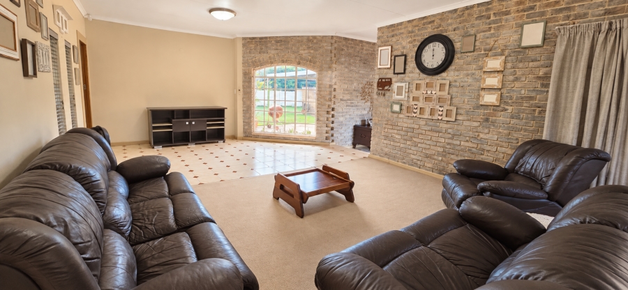 4 Bedroom Property for Sale in Montana Park Gauteng