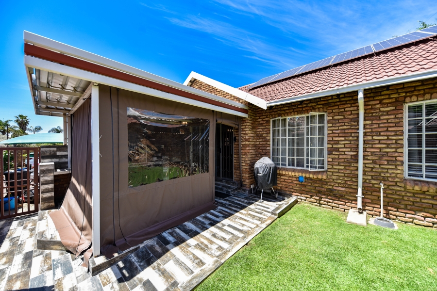 3 Bedroom Property for Sale in Moreleta Park Gauteng