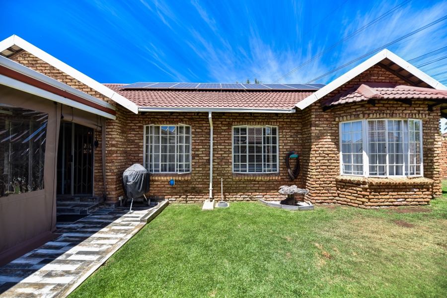 3 Bedroom Property for Sale in Moreleta Park Gauteng