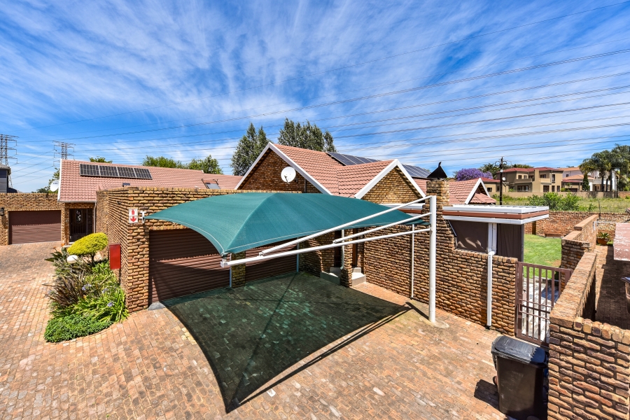 3 Bedroom Property for Sale in Moreleta Park Gauteng