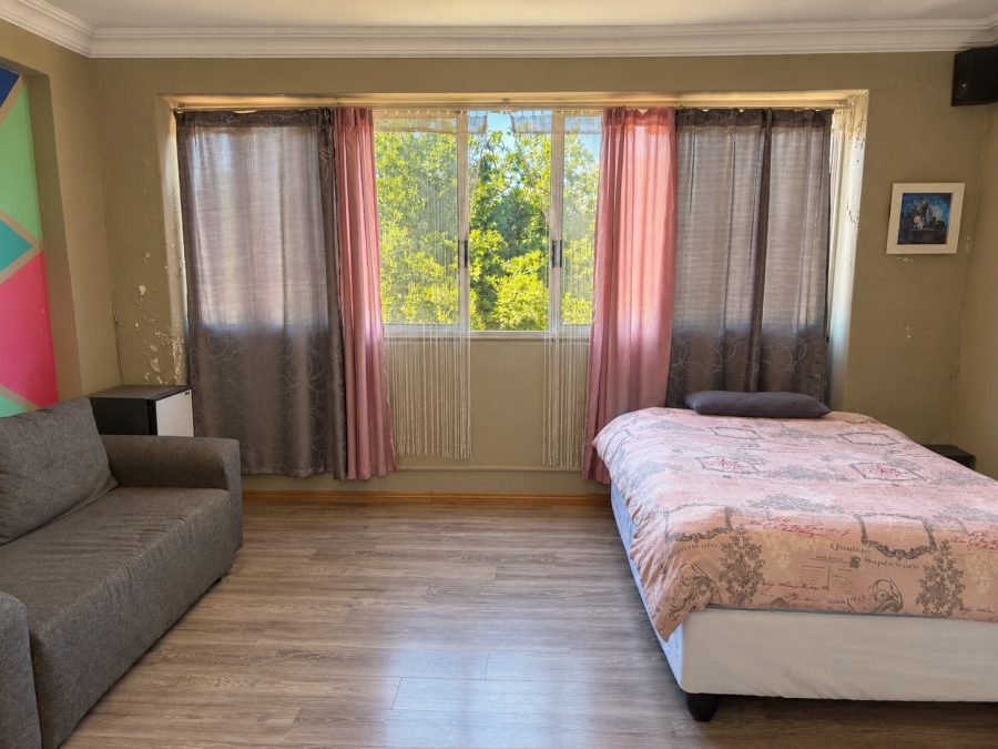 4 Bedroom Property for Sale in Waverley Gauteng