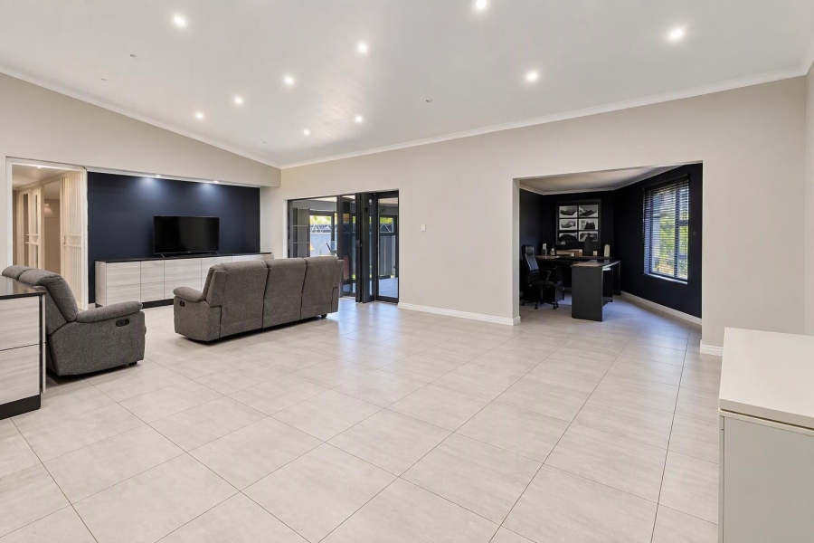 3 Bedroom Property for Sale in Newlands Gauteng