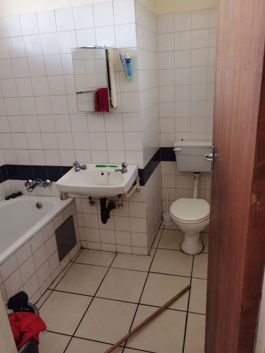 1 Bedroom Property for Sale in Sunnyside Gauteng