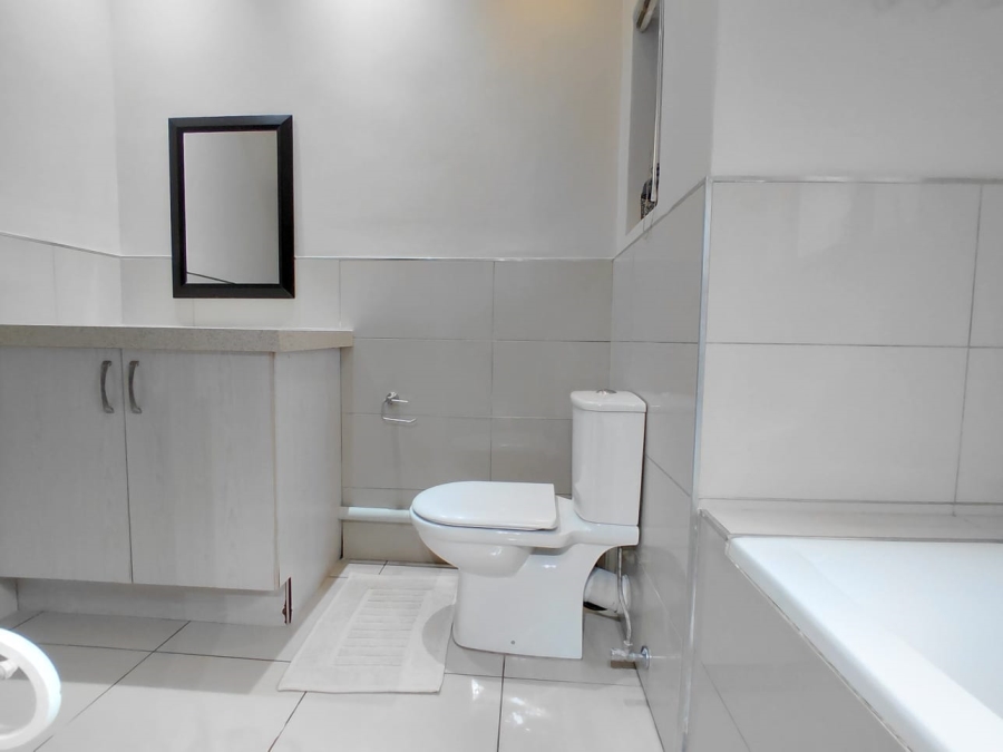 To Let 1 Bedroom Property for Rent in Groenkloof Gauteng