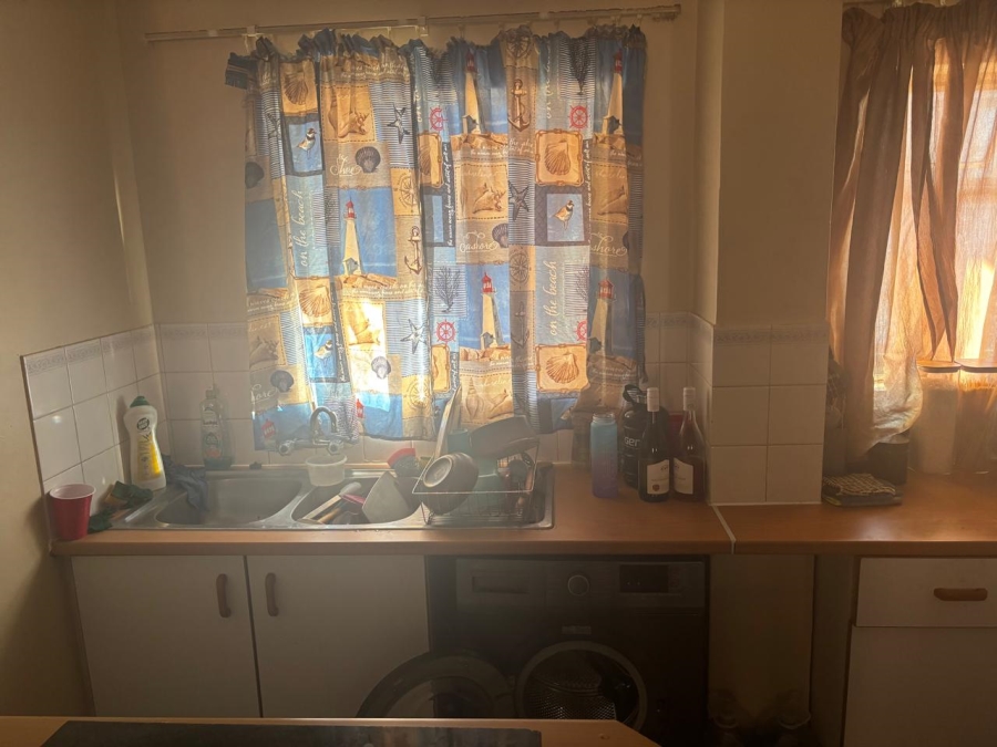 To Let 2 Bedroom Property for Rent in Die Hoewes Gauteng