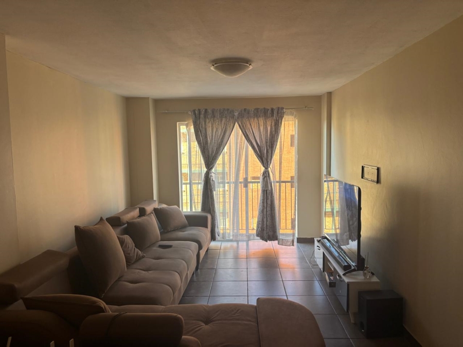 To Let 2 Bedroom Property for Rent in Die Hoewes Gauteng