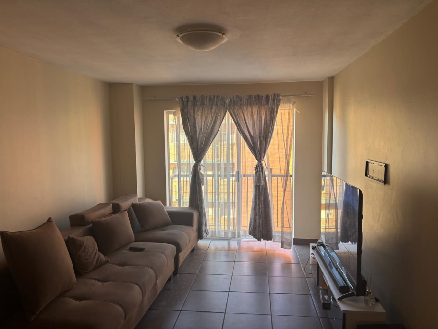 To Let 2 Bedroom Property for Rent in Die Hoewes Gauteng