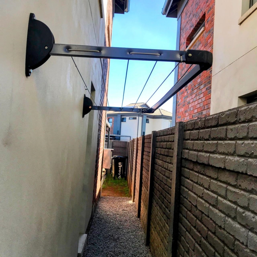 To Let 4 Bedroom Property for Rent in Albertsdal Gauteng