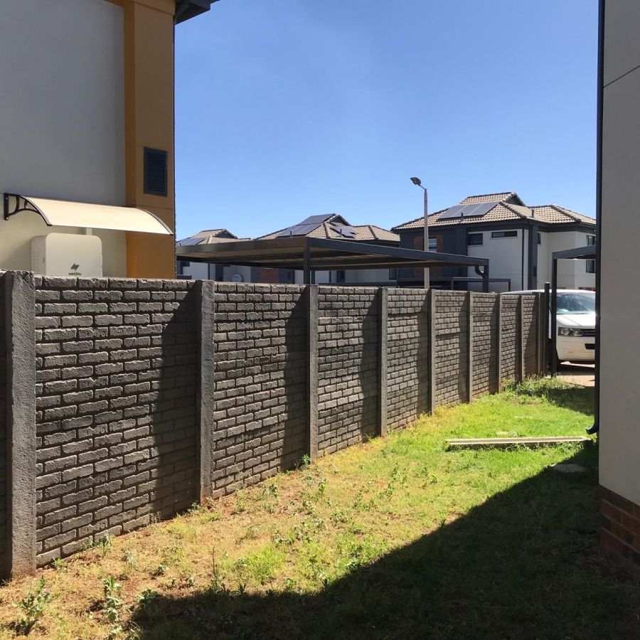 To Let 4 Bedroom Property for Rent in Albertsdal Gauteng