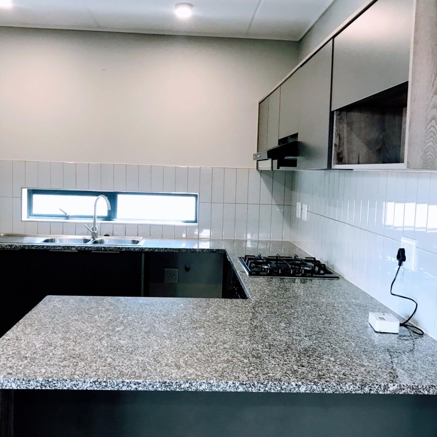 To Let 4 Bedroom Property for Rent in Albertsdal Gauteng