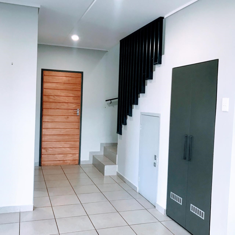 To Let 4 Bedroom Property for Rent in Albertsdal Gauteng