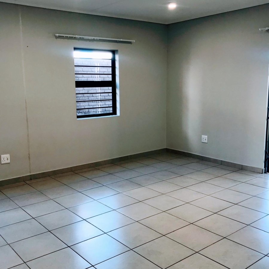 To Let 4 Bedroom Property for Rent in Albertsdal Gauteng