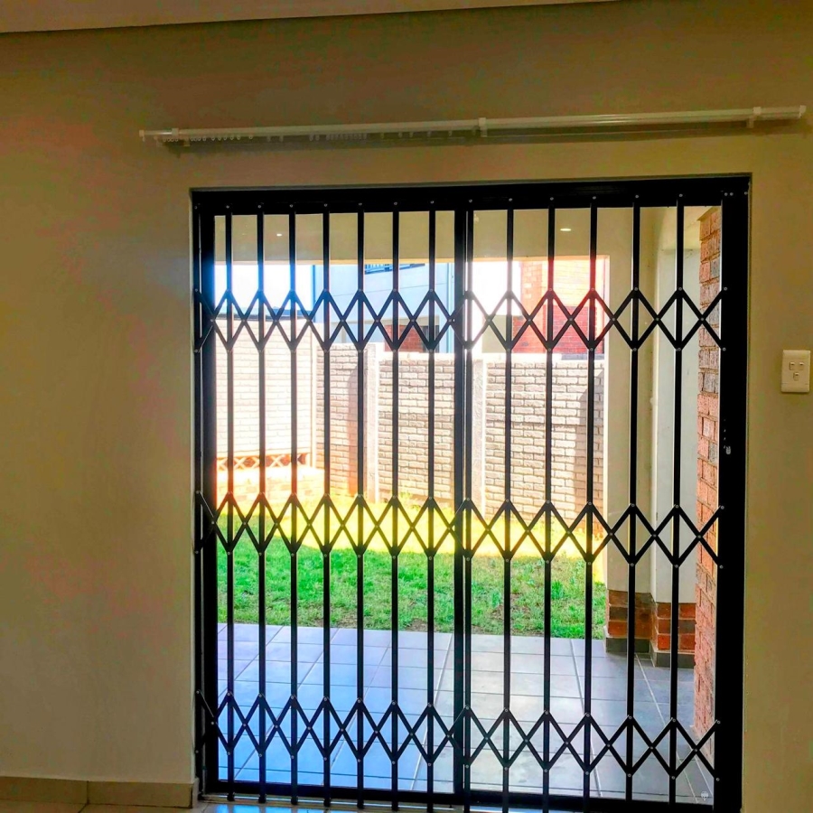 To Let 4 Bedroom Property for Rent in Albertsdal Gauteng