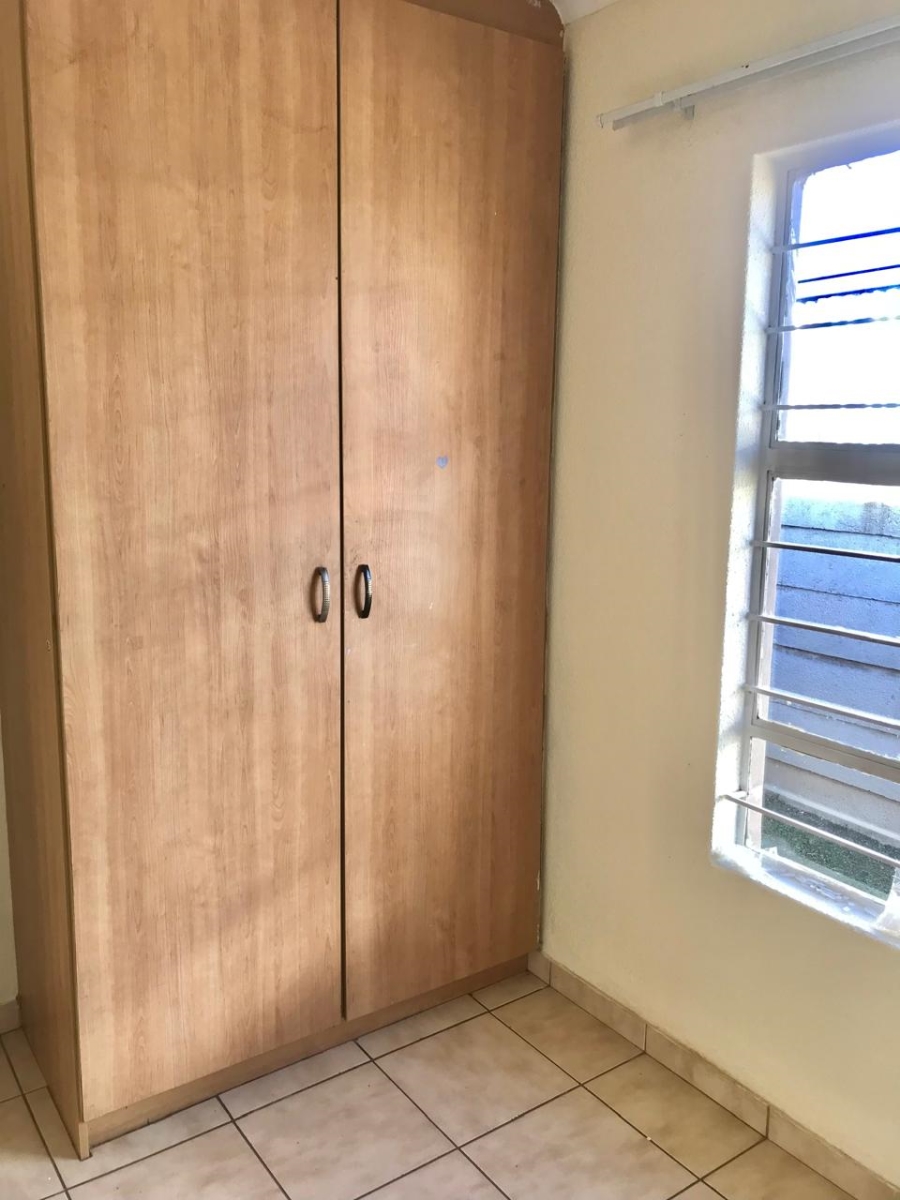To Let 3 Bedroom Property for Rent in Alveda Park Gauteng