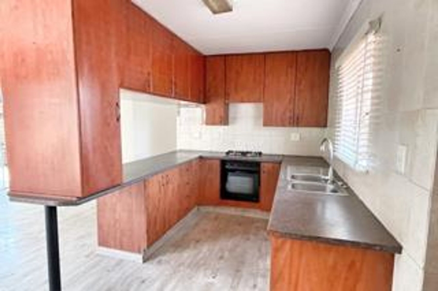 To Let 3 Bedroom Property for Rent in Union Gauteng