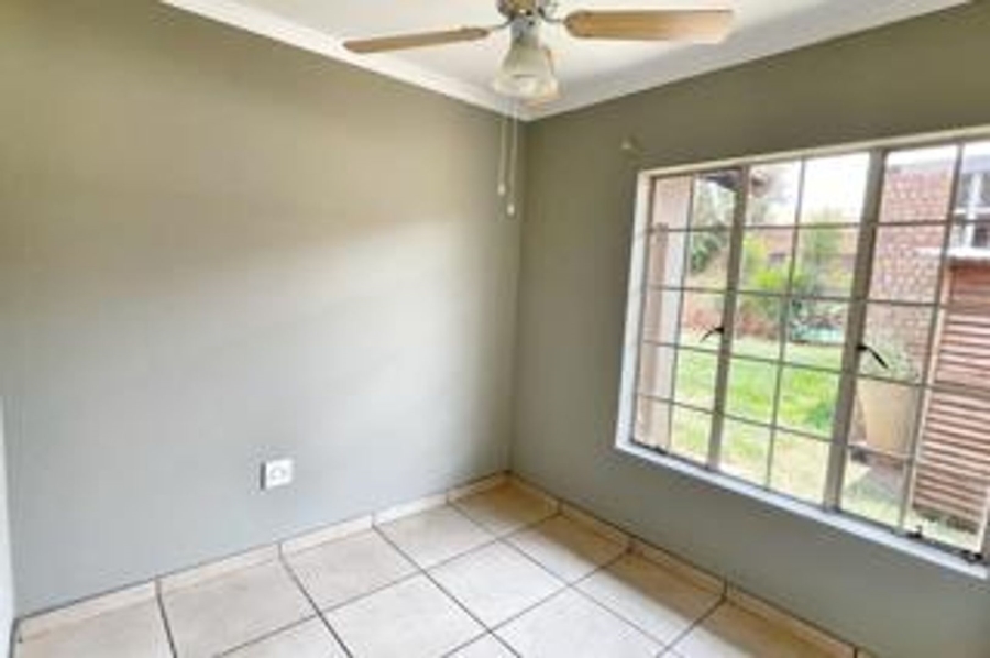 To Let 3 Bedroom Property for Rent in Union Gauteng