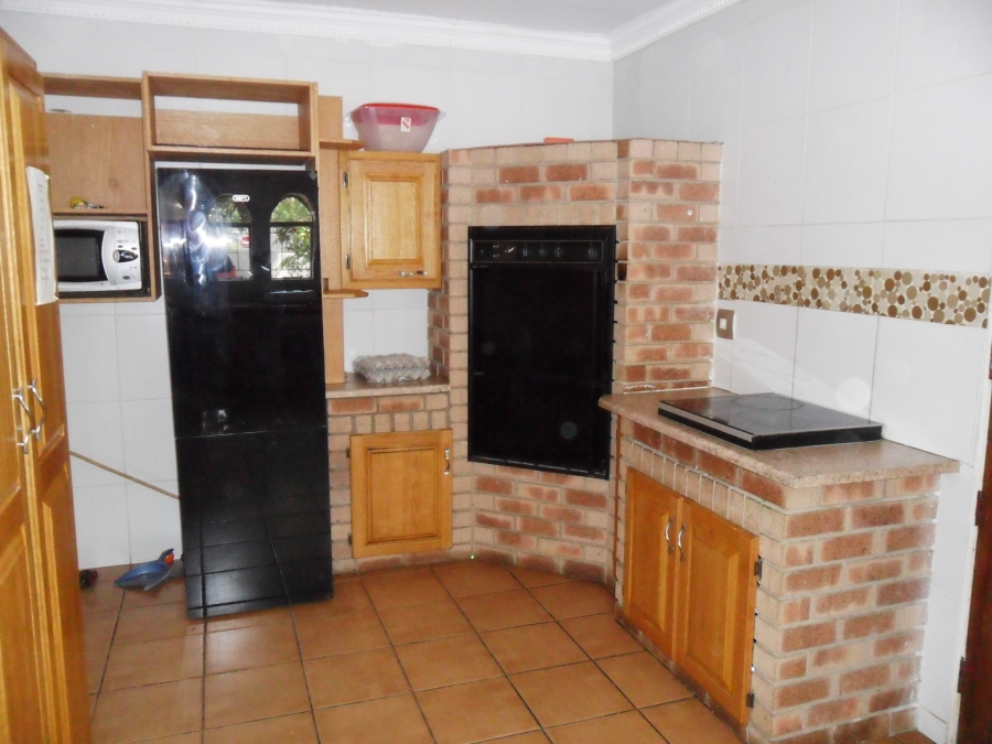 3 Bedroom Property for Sale in Monument Park Gauteng
