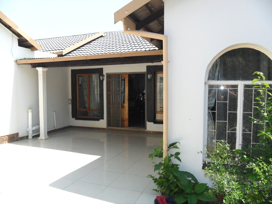 3 Bedroom Property for Sale in Monument Park Gauteng