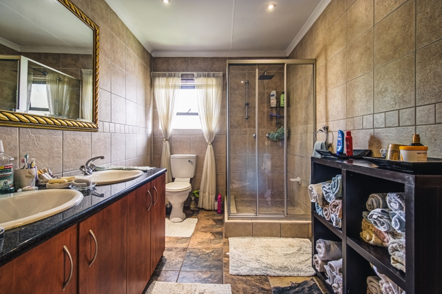 3 Bedroom Property for Sale in Terenure Gauteng