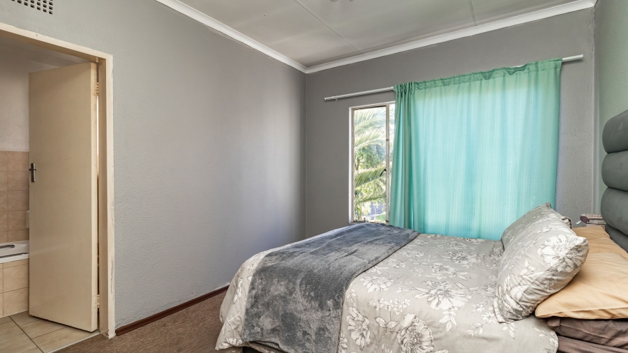 2 Bedroom Property for Sale in Eden Glen Gauteng