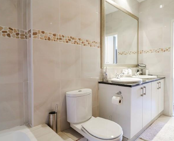 To Let 2 Bedroom Property for Rent in Sandown Gauteng