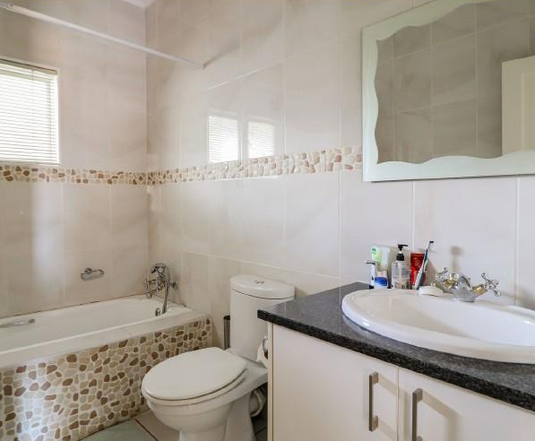 To Let 2 Bedroom Property for Rent in Sandown Gauteng