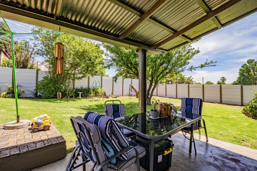 3 Bedroom Property for Sale in Edenvale Central Gauteng