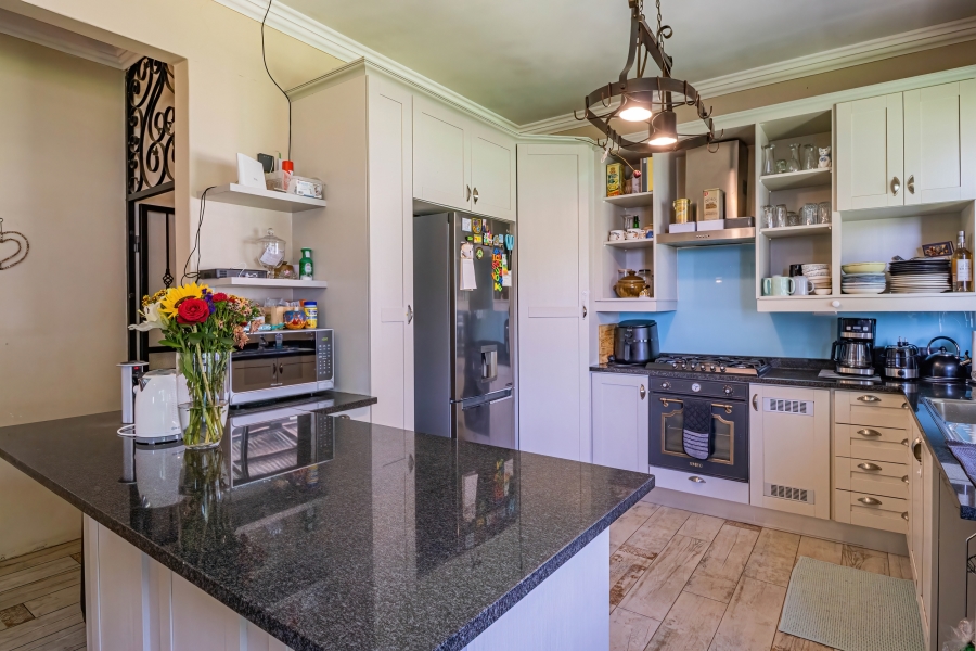 3 Bedroom Property for Sale in Edenvale Central Gauteng