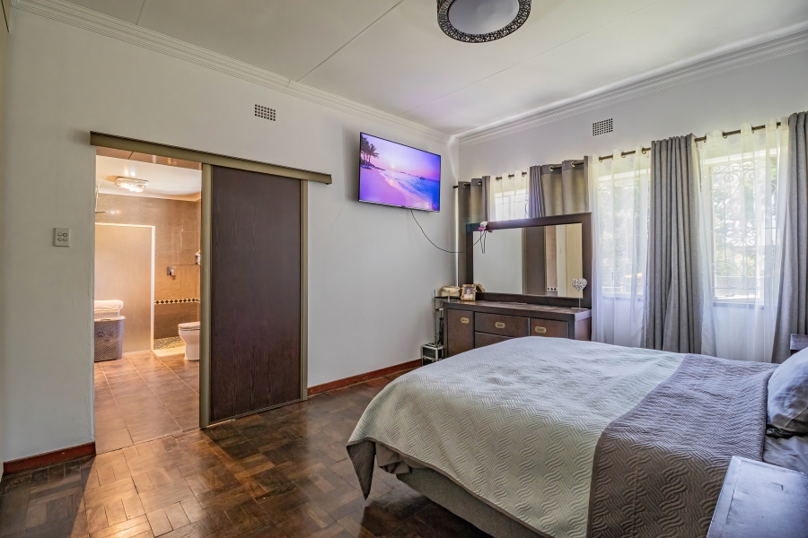 3 Bedroom Property for Sale in Edenvale Central Gauteng
