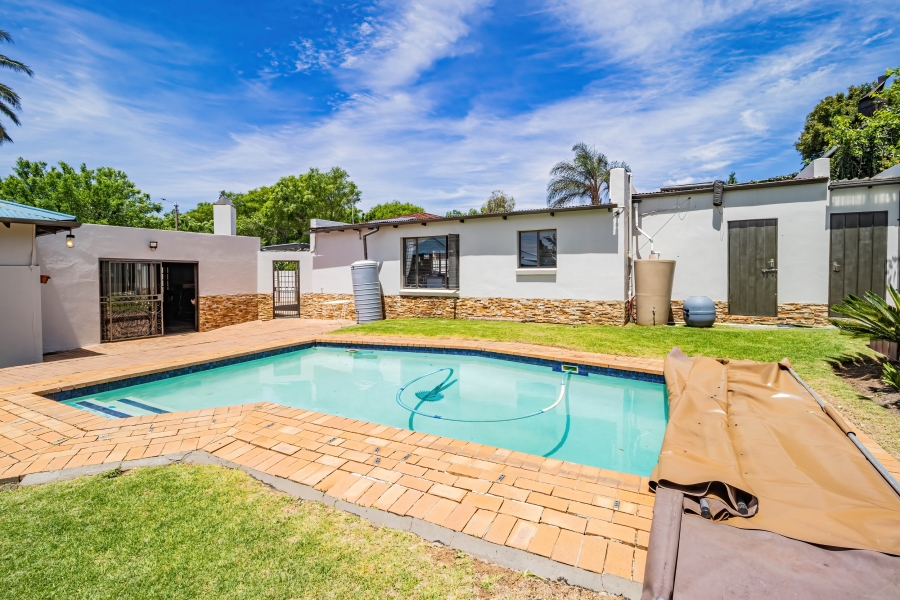 3 Bedroom Property for Sale in Edenvale Central Gauteng
