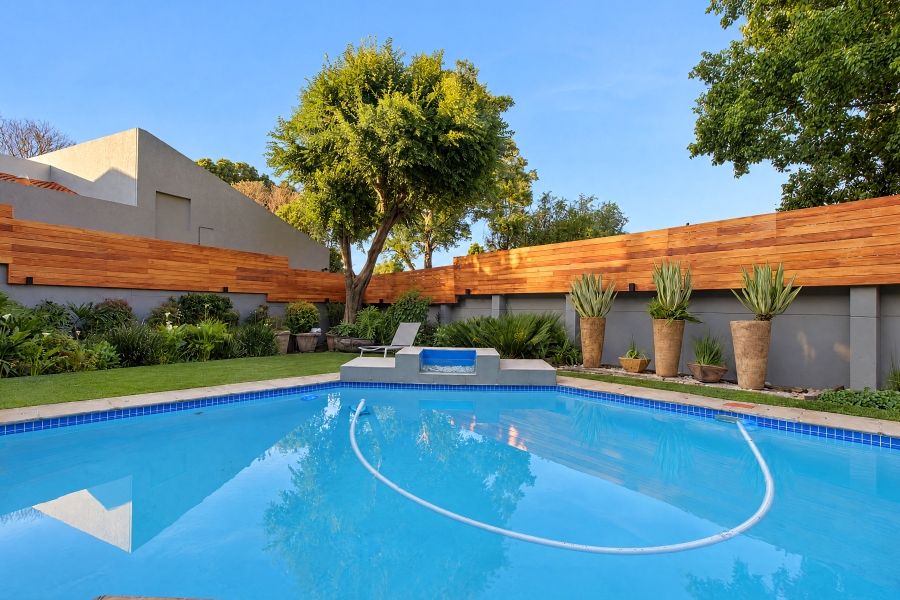 4 Bedroom Property for Sale in Lonehill Gauteng