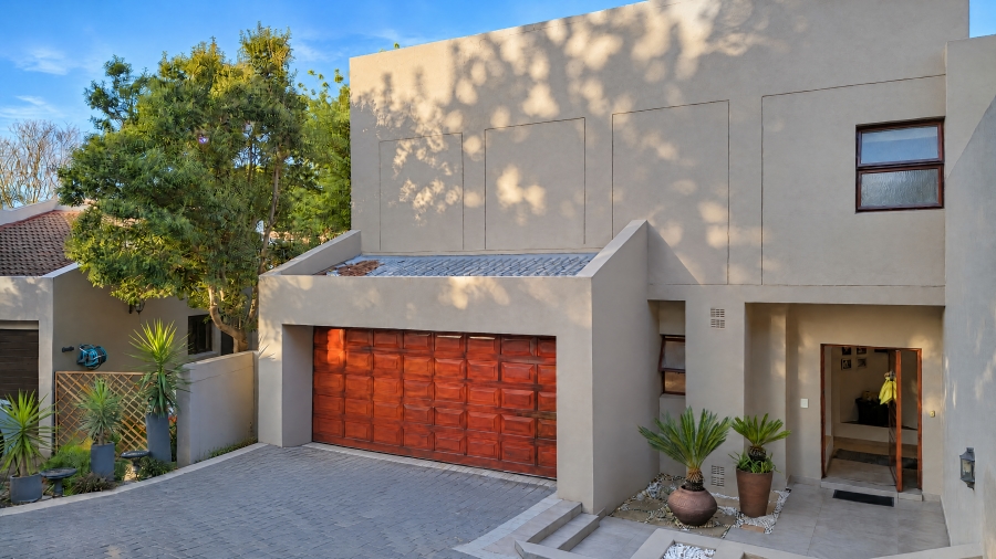 4 Bedroom Property for Sale in Lonehill Gauteng