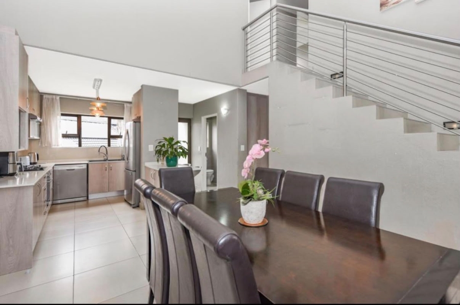 4 Bedroom Property for Sale in Broadacres Gauteng