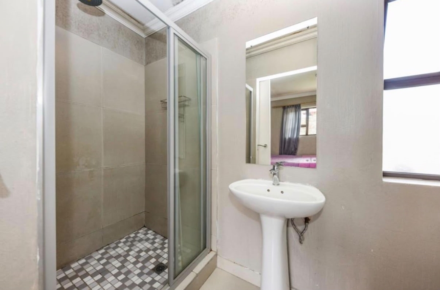4 Bedroom Property for Sale in Broadacres Gauteng