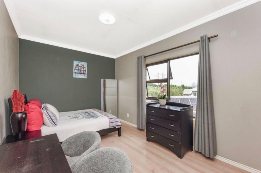 4 Bedroom Property for Sale in Broadacres Gauteng