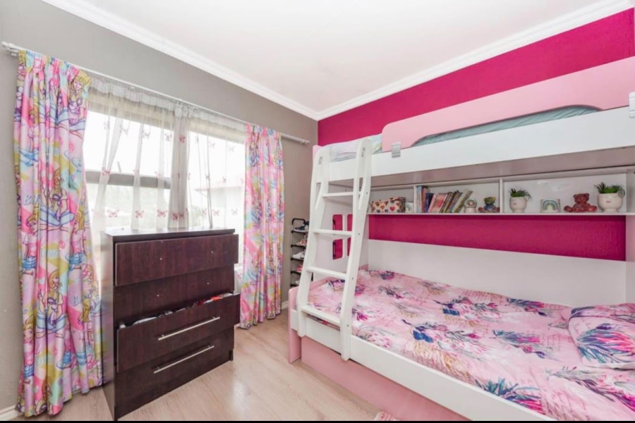 4 Bedroom Property for Sale in Broadacres Gauteng