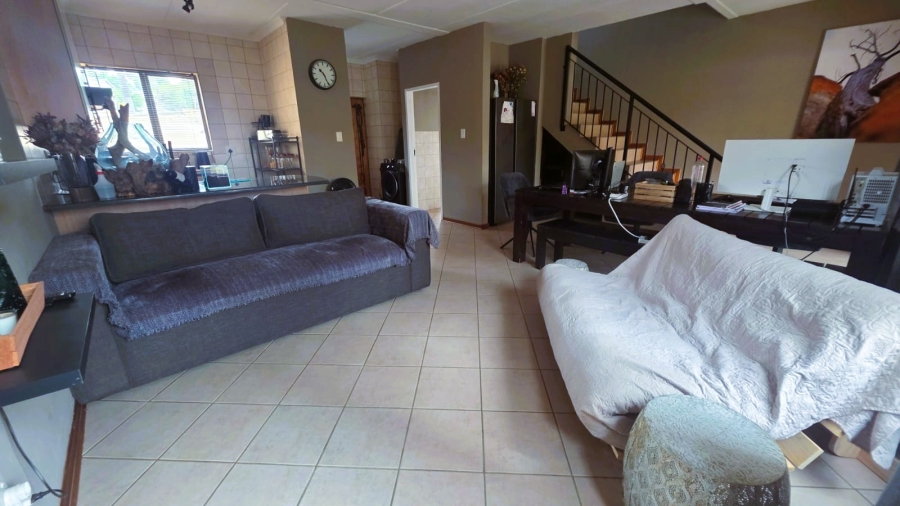 2 Bedroom Property for Sale in Noordheuwel Gauteng