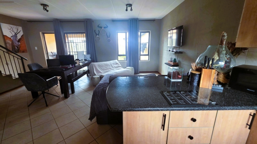 2 Bedroom Property for Sale in Noordheuwel Gauteng