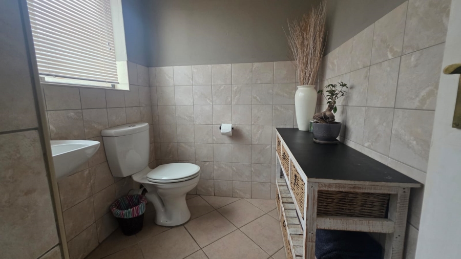 2 Bedroom Property for Sale in Noordheuwel Gauteng