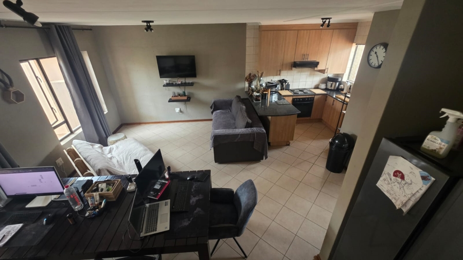 2 Bedroom Property for Sale in Noordheuwel Gauteng