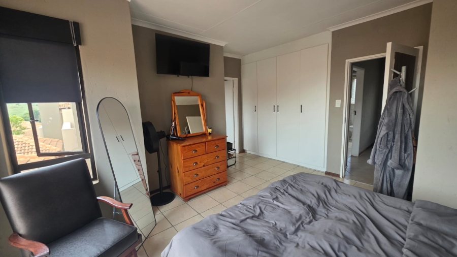 2 Bedroom Property for Sale in Noordheuwel Gauteng