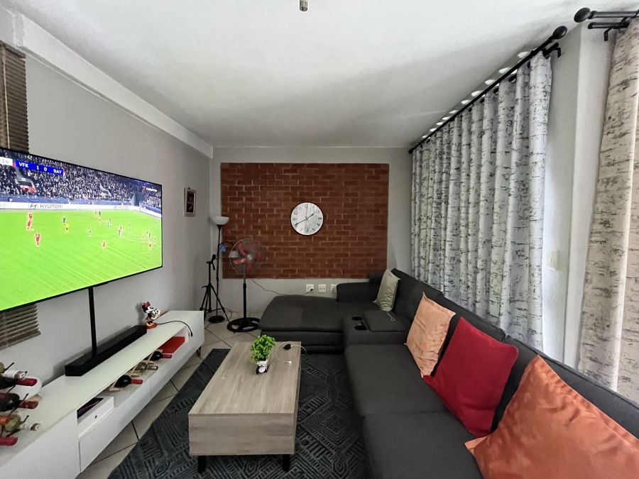 2 Bedroom Property for Sale in North Riding Gauteng