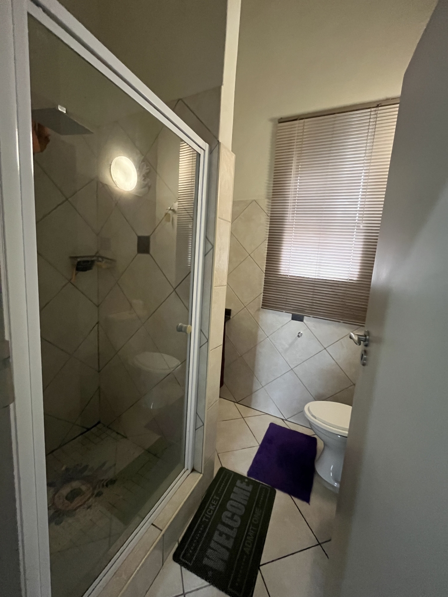 2 Bedroom Property for Sale in North Riding Gauteng