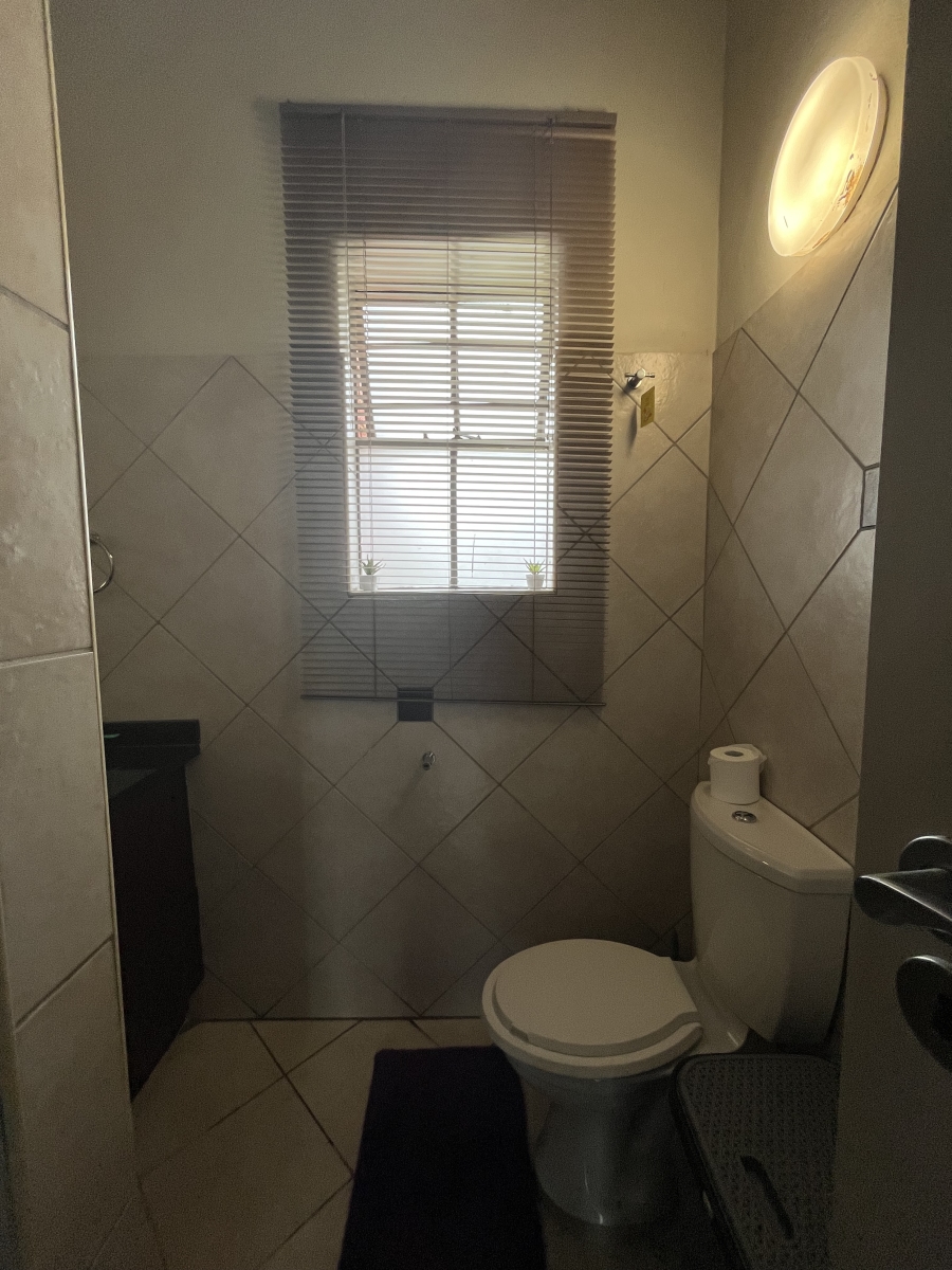 2 Bedroom Property for Sale in North Riding Gauteng