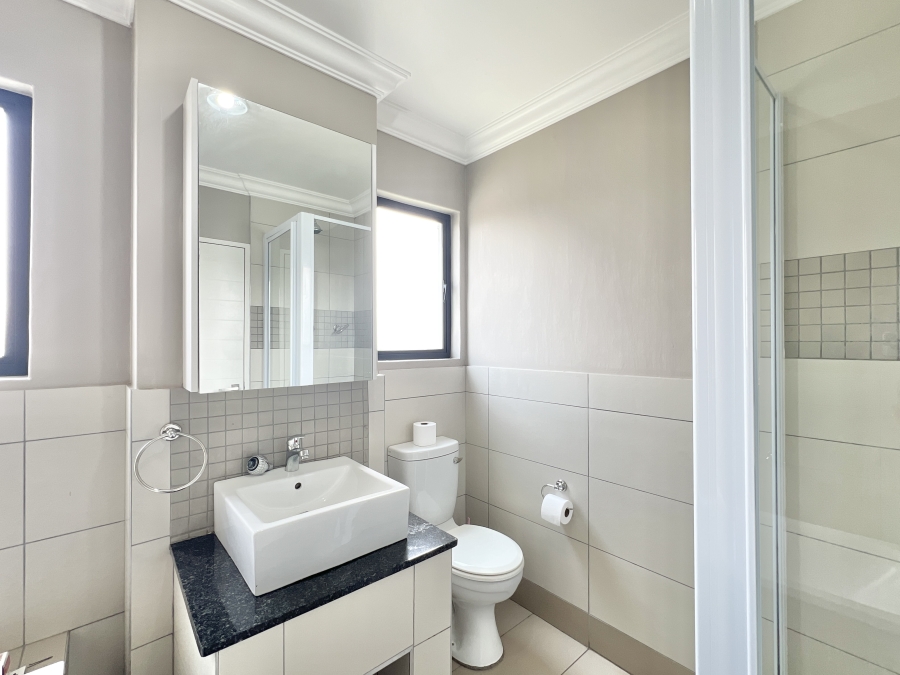 2 Bedroom Property for Sale in Broadacres Gauteng