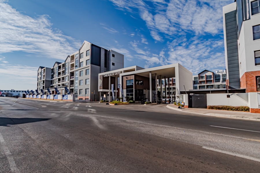 To Let 1 Bedroom Property for Rent in Greenstone Hill Gauteng