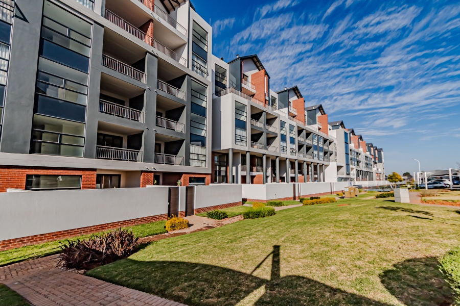 To Let 1 Bedroom Property for Rent in Greenstone Hill Gauteng