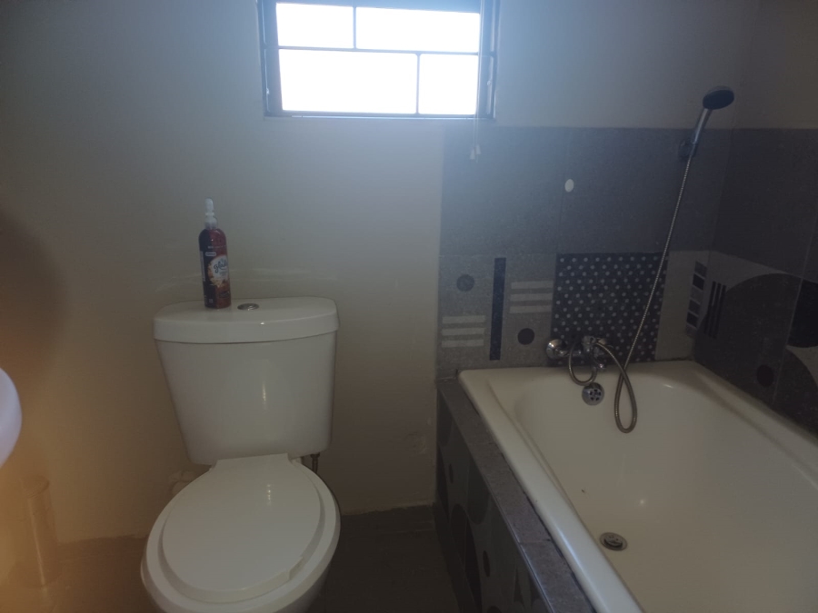 To Let 3 Bedroom Property for Rent in Walker Fruit Farms Gauteng