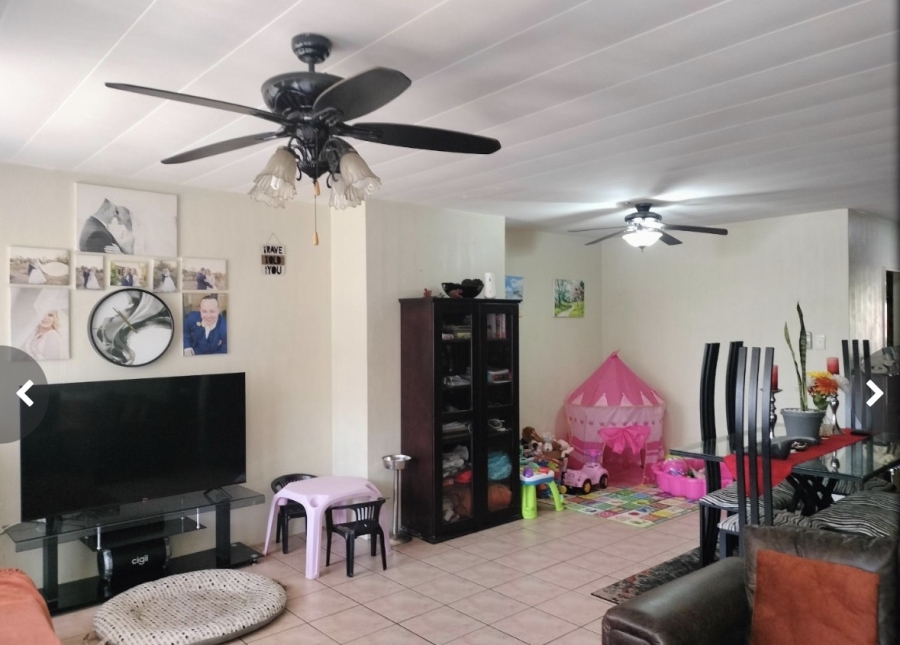 3 Bedroom Property for Sale in Sinoville Gauteng