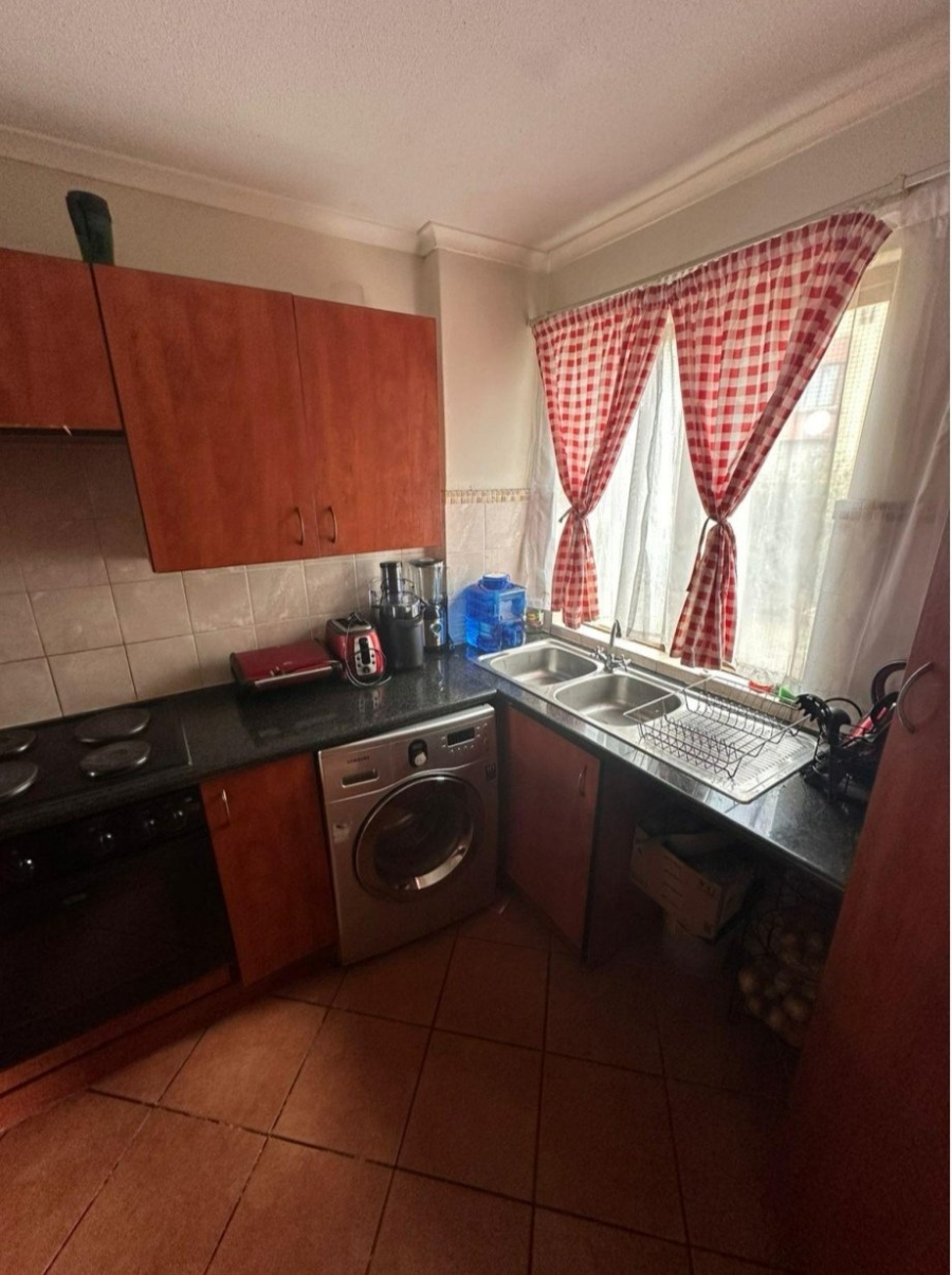 2 Bedroom Property for Sale in Montana Tuine Gauteng